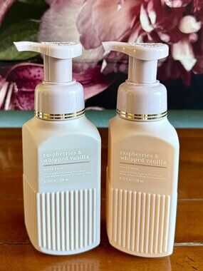 NEW 2-Pc RASPBERRIES & WHIPPED VANILLA Foaming Hand Soap Bath & Body Works